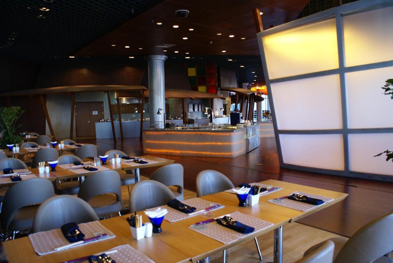 Holiday Inn Binhai Tianjin, an IHG hotel Ngoại thất bức ảnh