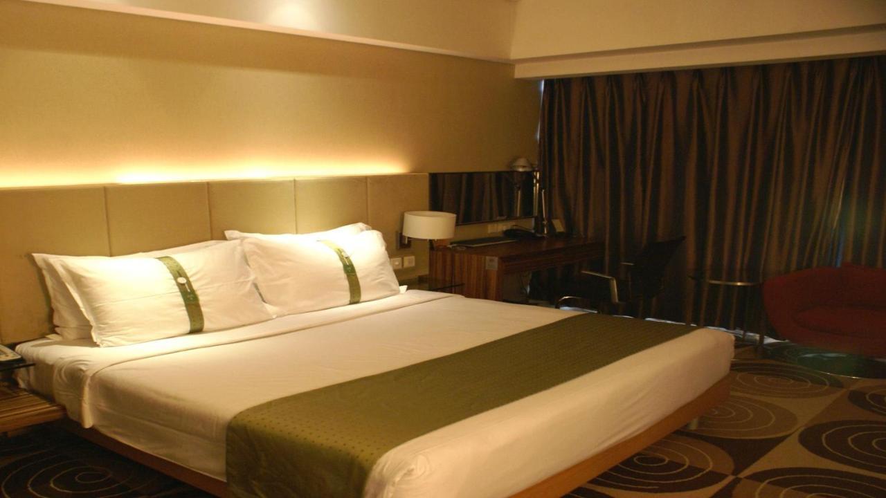 Holiday Inn Binhai Tianjin, an IHG hotel Ngoại thất bức ảnh