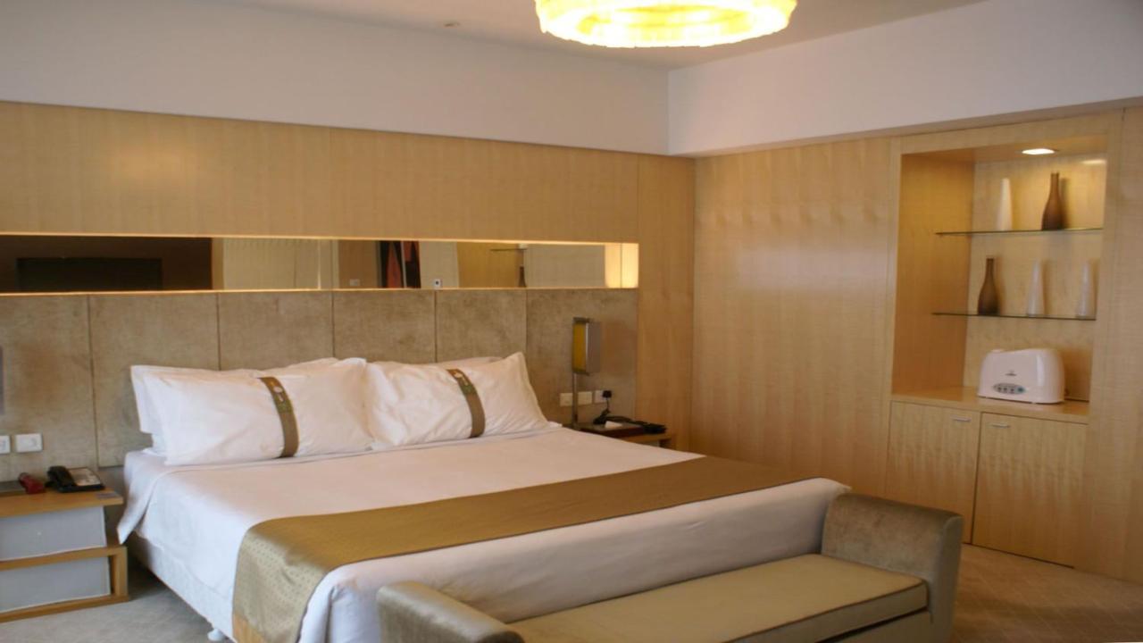 Holiday Inn Binhai Tianjin, an IHG hotel Ngoại thất bức ảnh